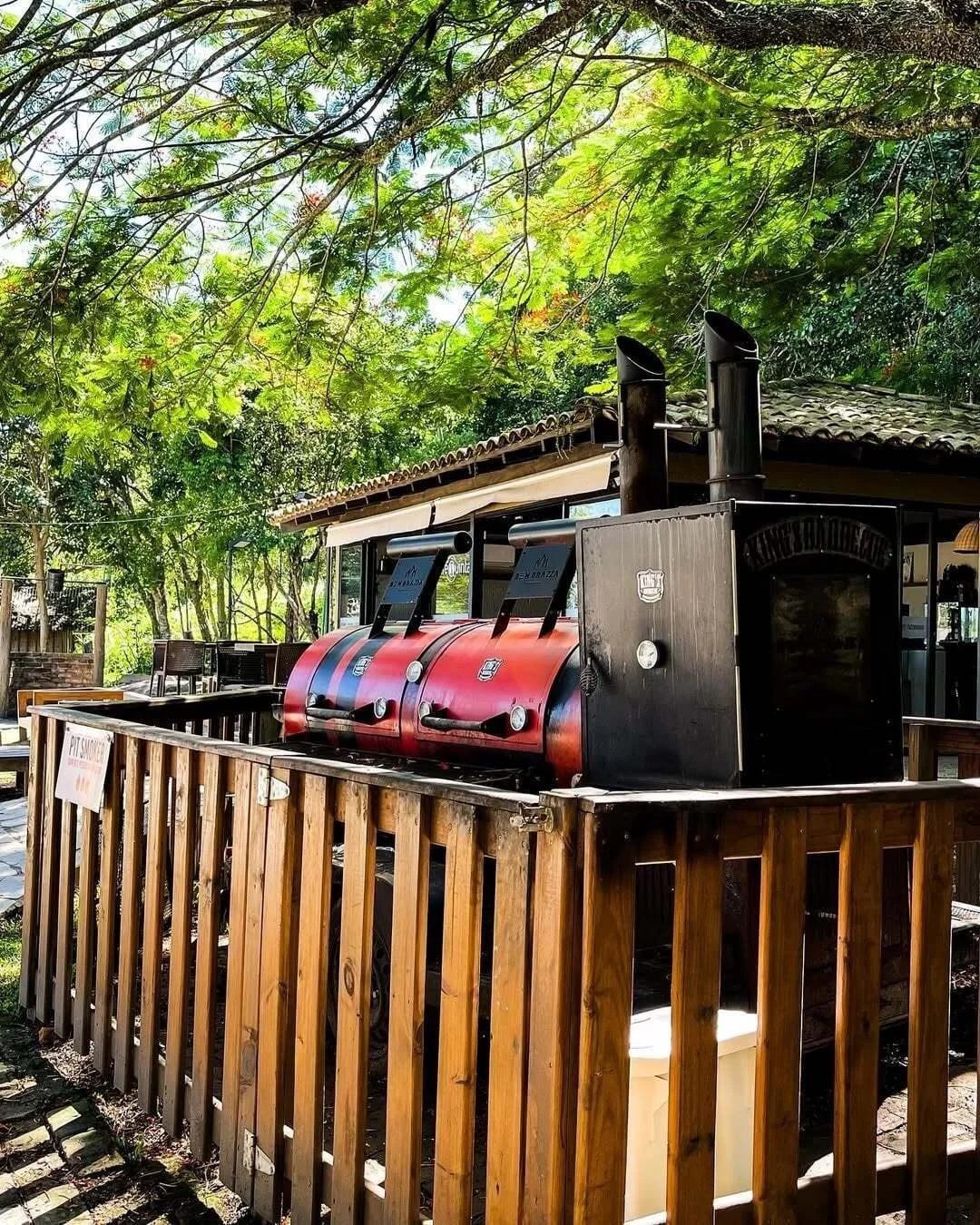 Smoker and barbecue grill at Fazendinha